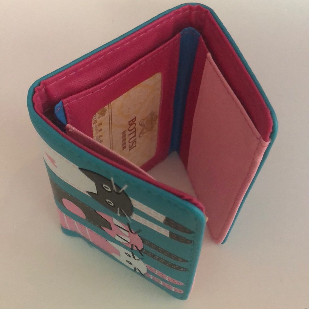 NEW SASSY BLUE CAT LOVERS COMPACT TRIFOLD WALLET - Picture 7 of 8